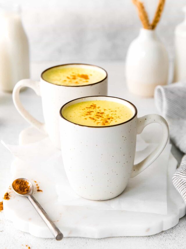 Golden-Milk-Turmeric-Latte-Recipe-13