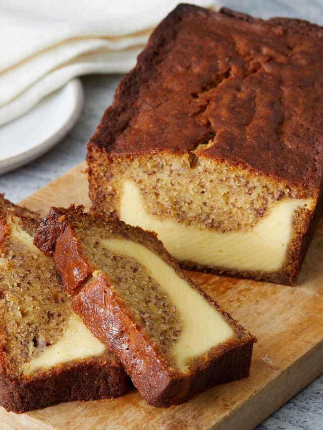 25640-cream-cheese-banana-bread-ddmfs-3X4-0374-b62f9fd71ccf48f5922f6da8633fdd88