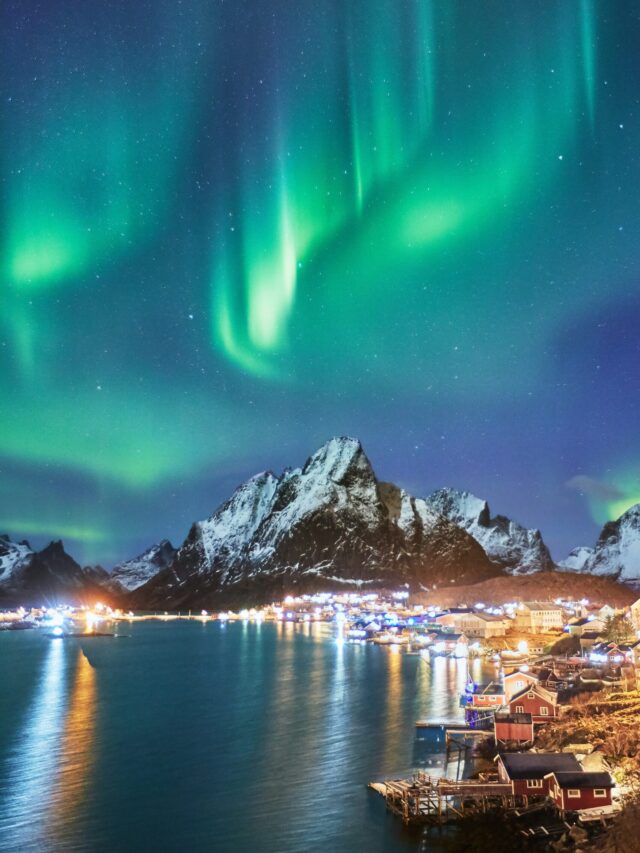 Auroras-scaled