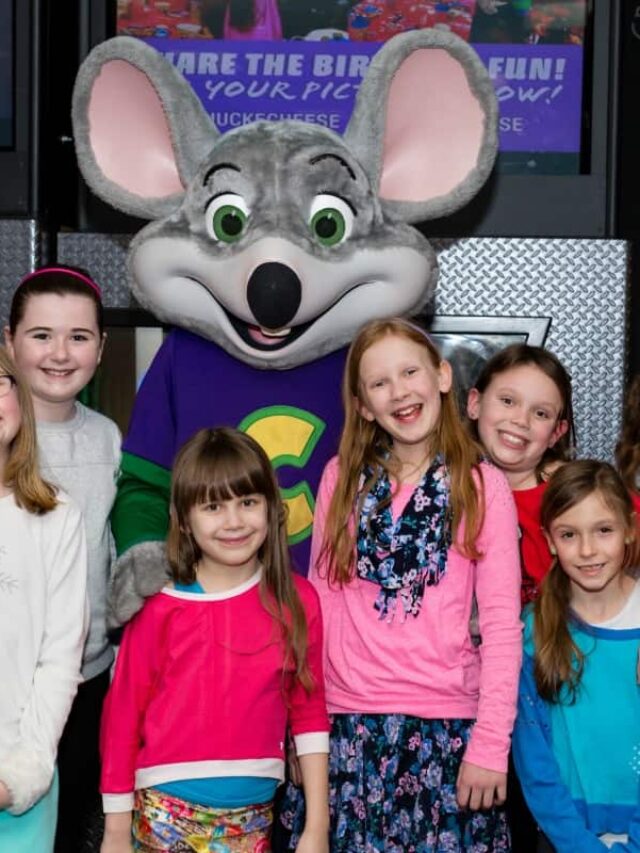 Birthday-Party-at-Chuck-E-Cheese