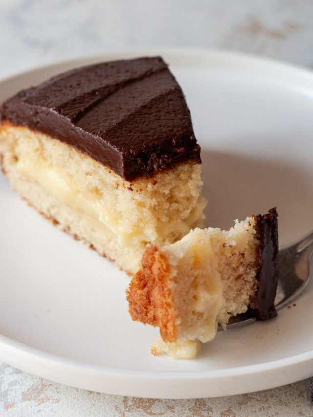 Boston-Cream-Pie-The-Live-In-Kitchen-6
