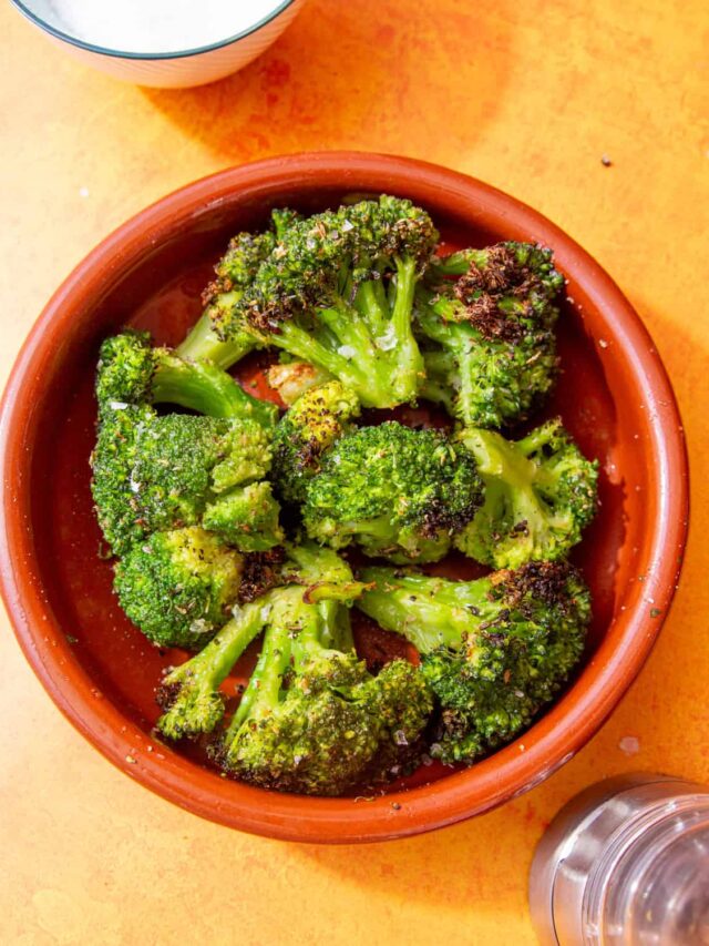 Frozen-broccoli-in-the-airfryer-main-featured-image