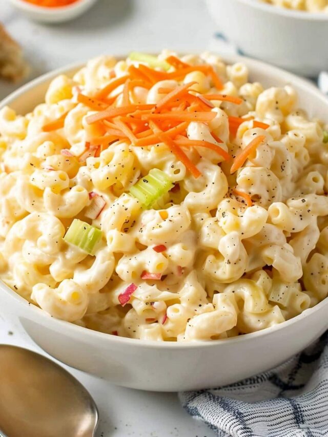 Hawaiian-Macaroni-Salad-with-Carrots-and-Celery