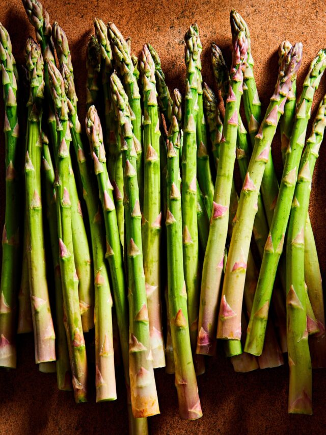 bhg-best-air-fryer-asparagus-FdU8WpIqaoBBd1RdcvEBxU-0b931259f1b3453ebb9ca96abbb3b264