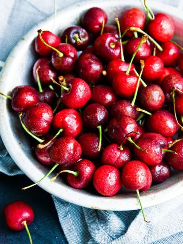 bowl-Of-Cherries-1354050568-770x533-1_jpg