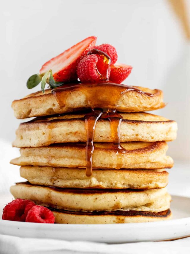 buttermilk-pancakes_afarmgirlsdabbles_01s