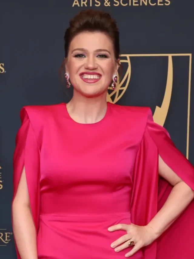 kelly-clarkson-weighing-her-options-talk-show