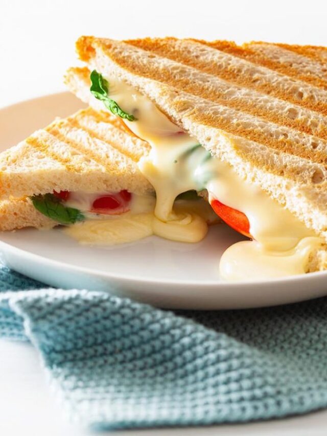tomato-grilled-cheese-sandwich-recipe-scaled