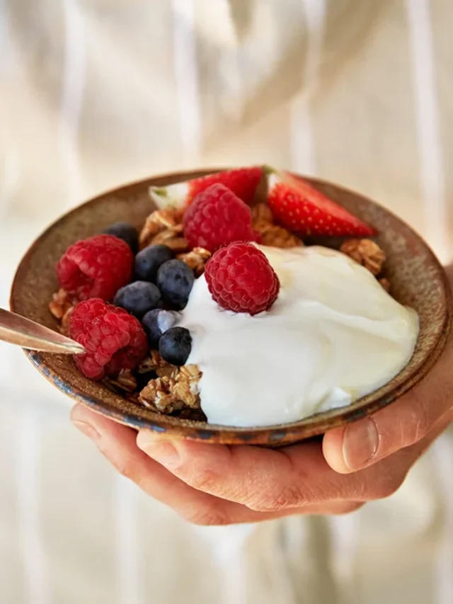 yogurt-parfait-1296x728-header